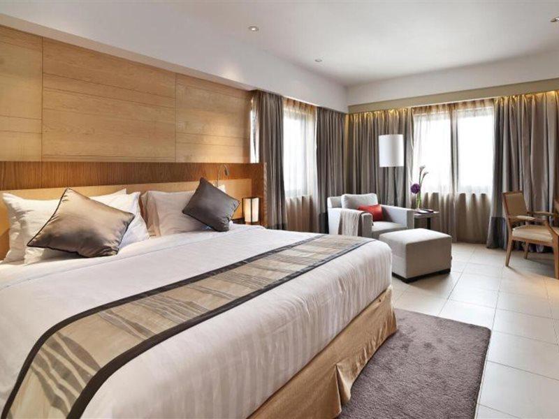 Bumi Segah Hotel Tanjung Redep エクステリア 写真